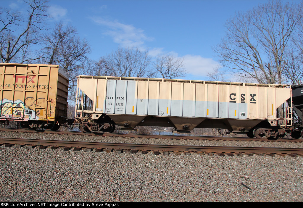 RBMN 10126 - ex CSX covered hopper